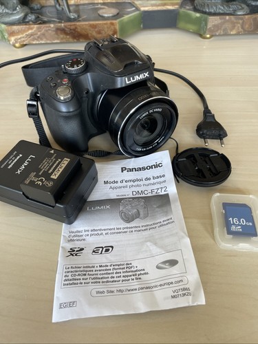 Fotocamera digitale - , *